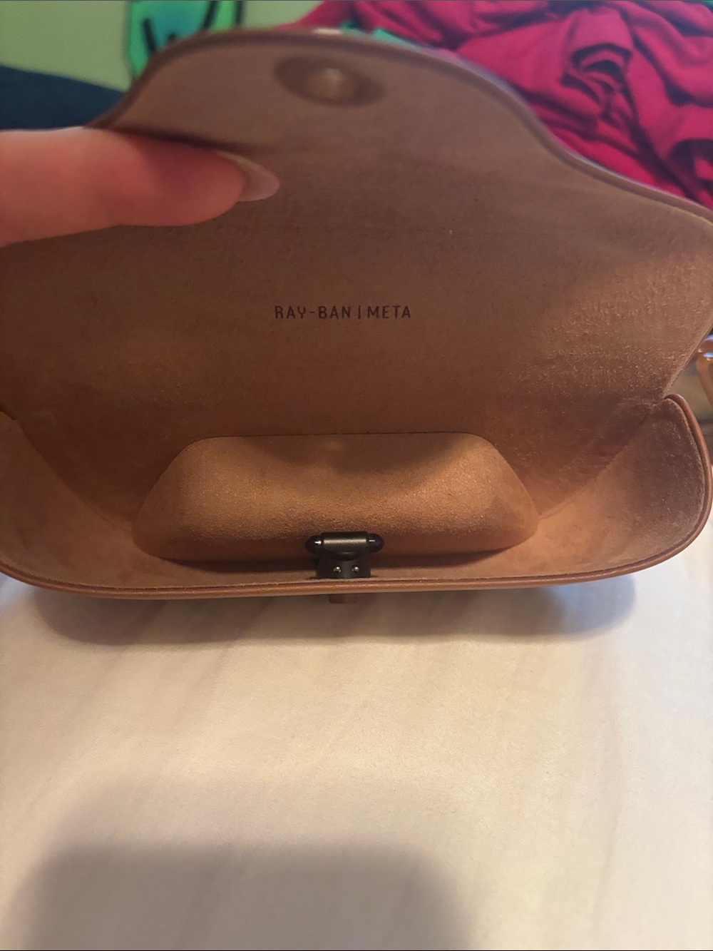 Ray-Ban Meta charging case - Picture 4 of 5